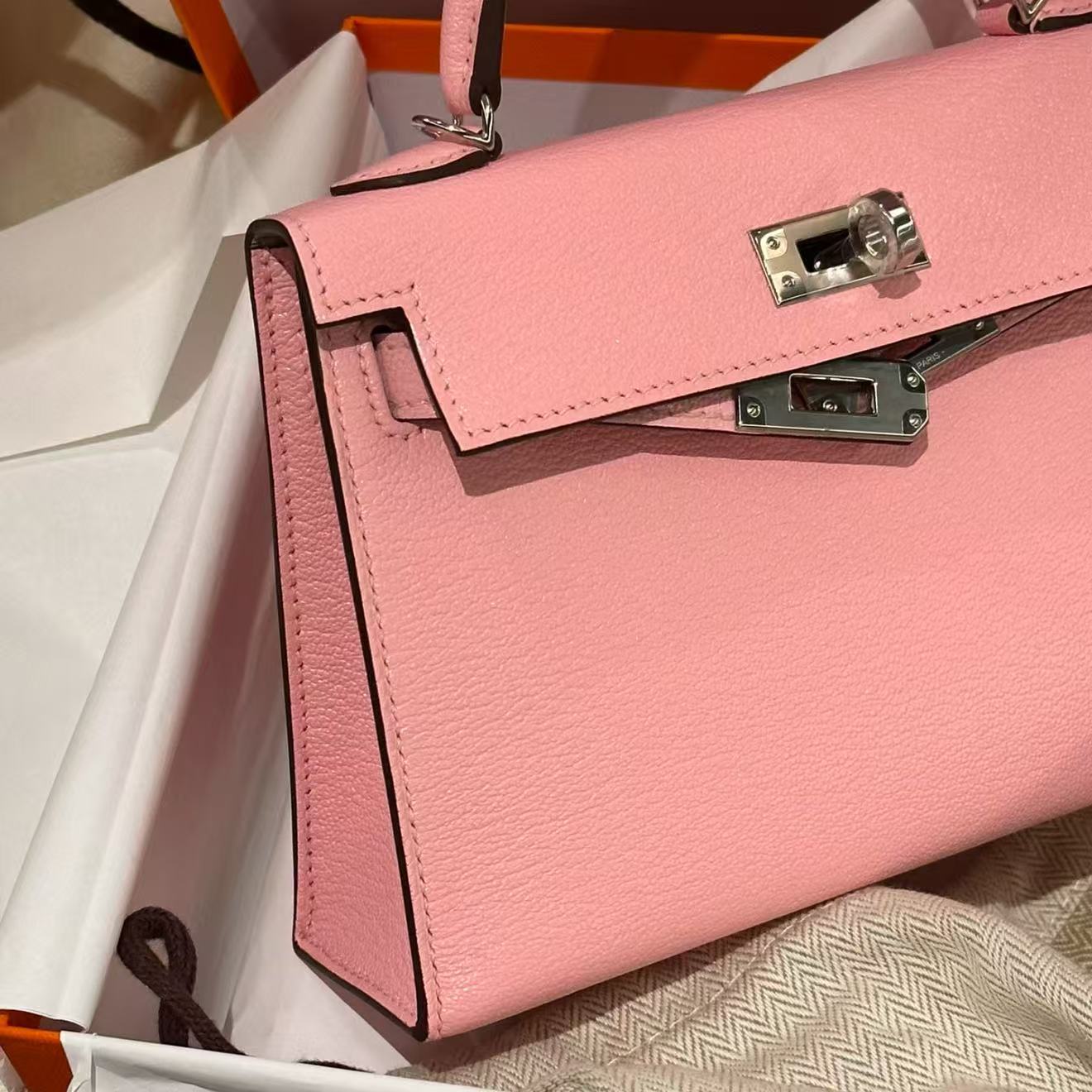 P021 Rose Confetti 1Q EP Leather