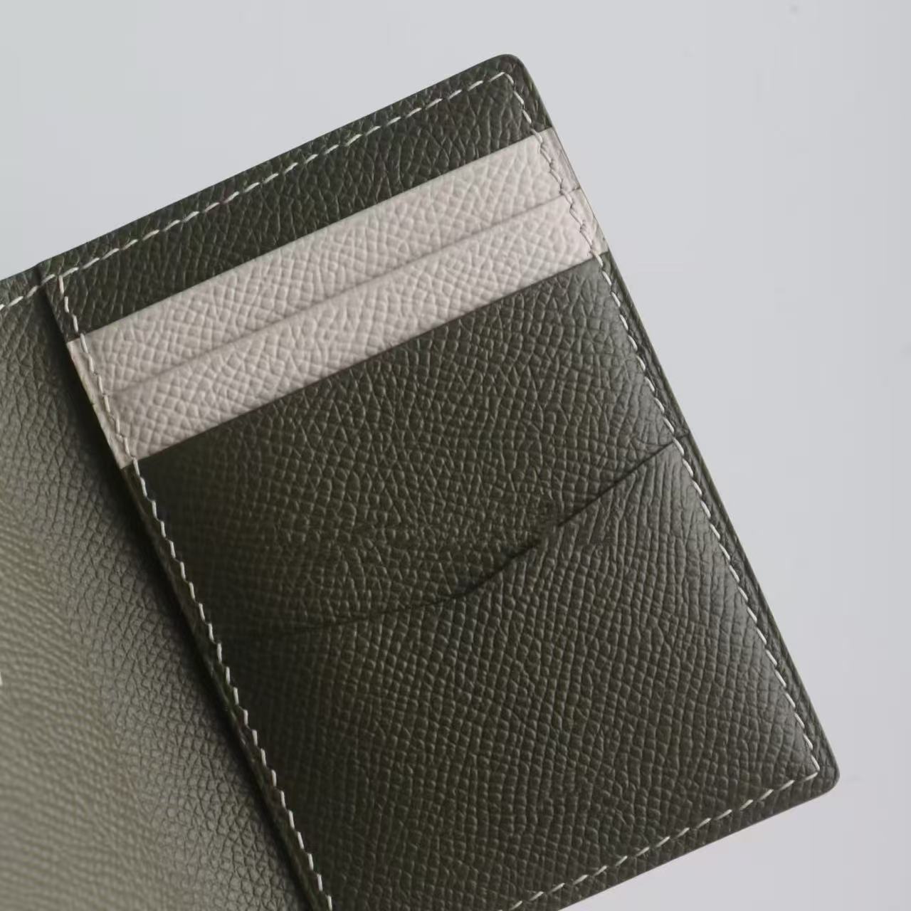 P008 Nata 12 EP Leather