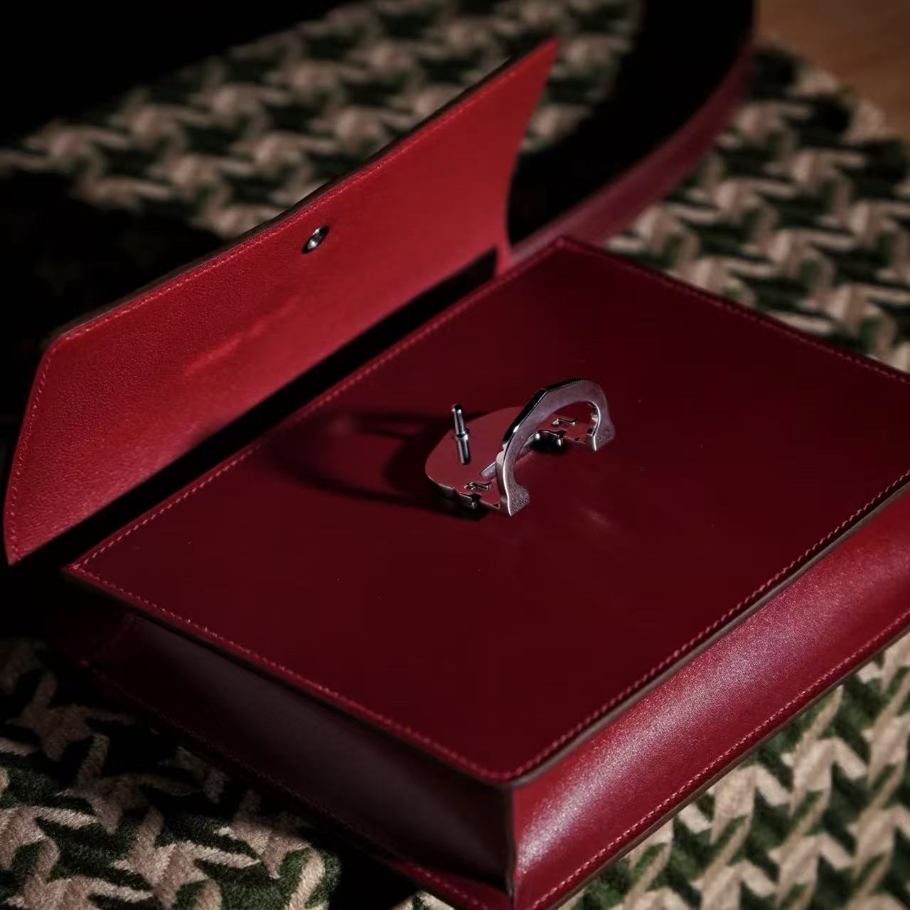 B008 Rouge Casaque Q5 Boite(Box Calf) Leather