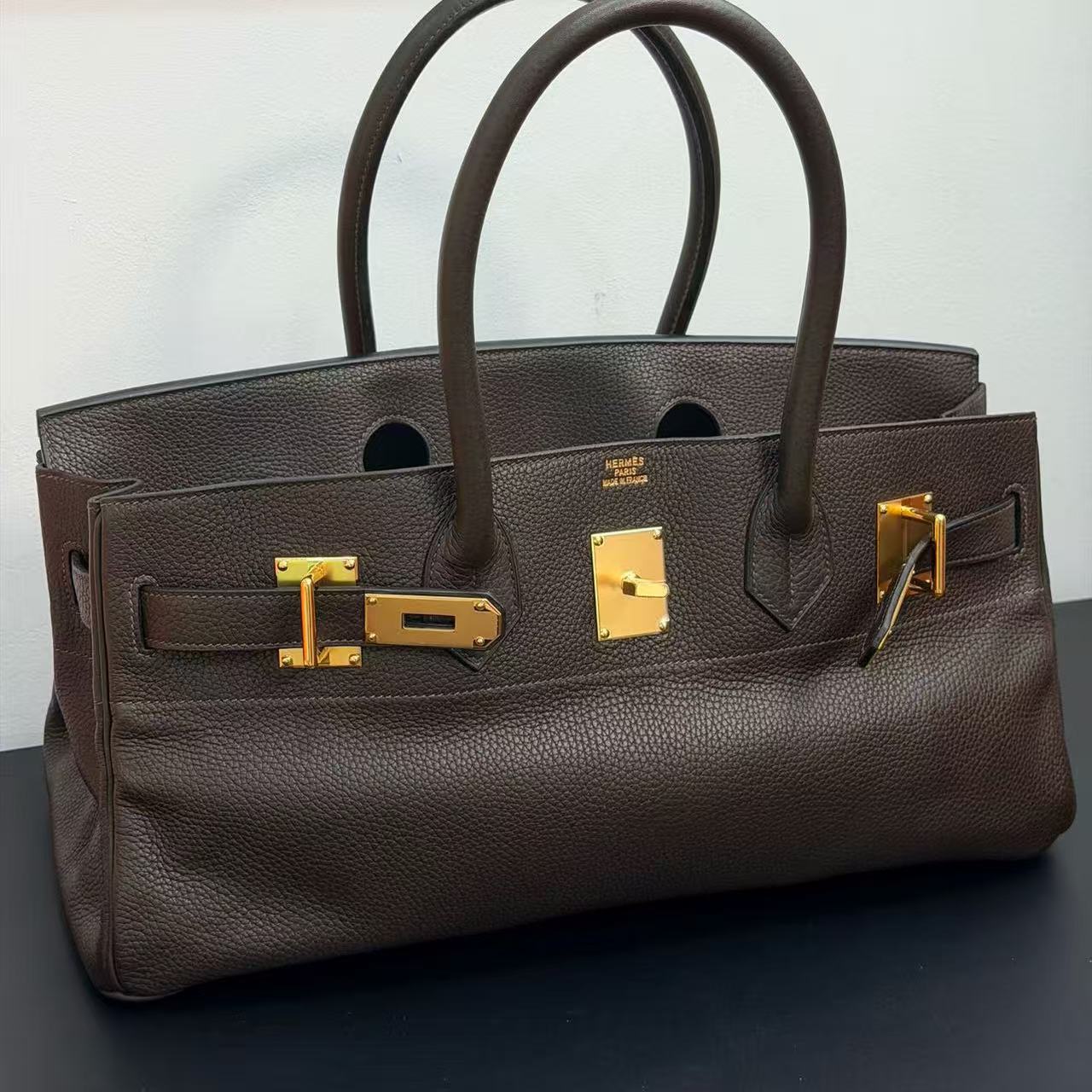 G013 Ebene 46 Togo Leather