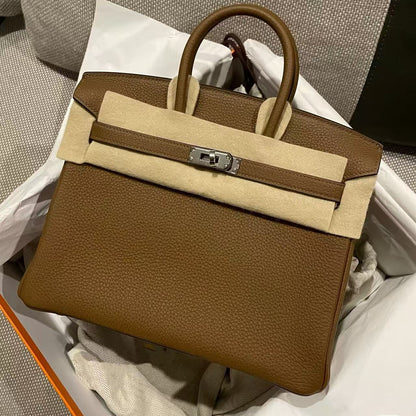 P028  Alezan 3G EP Leather