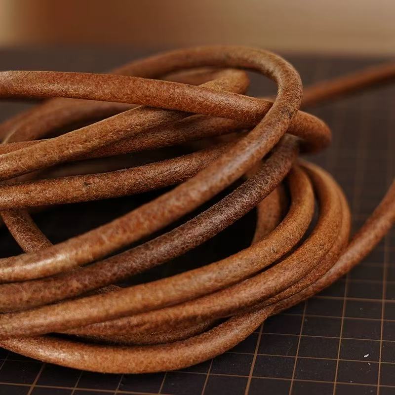 1371 Vegetable Tanned Leather String