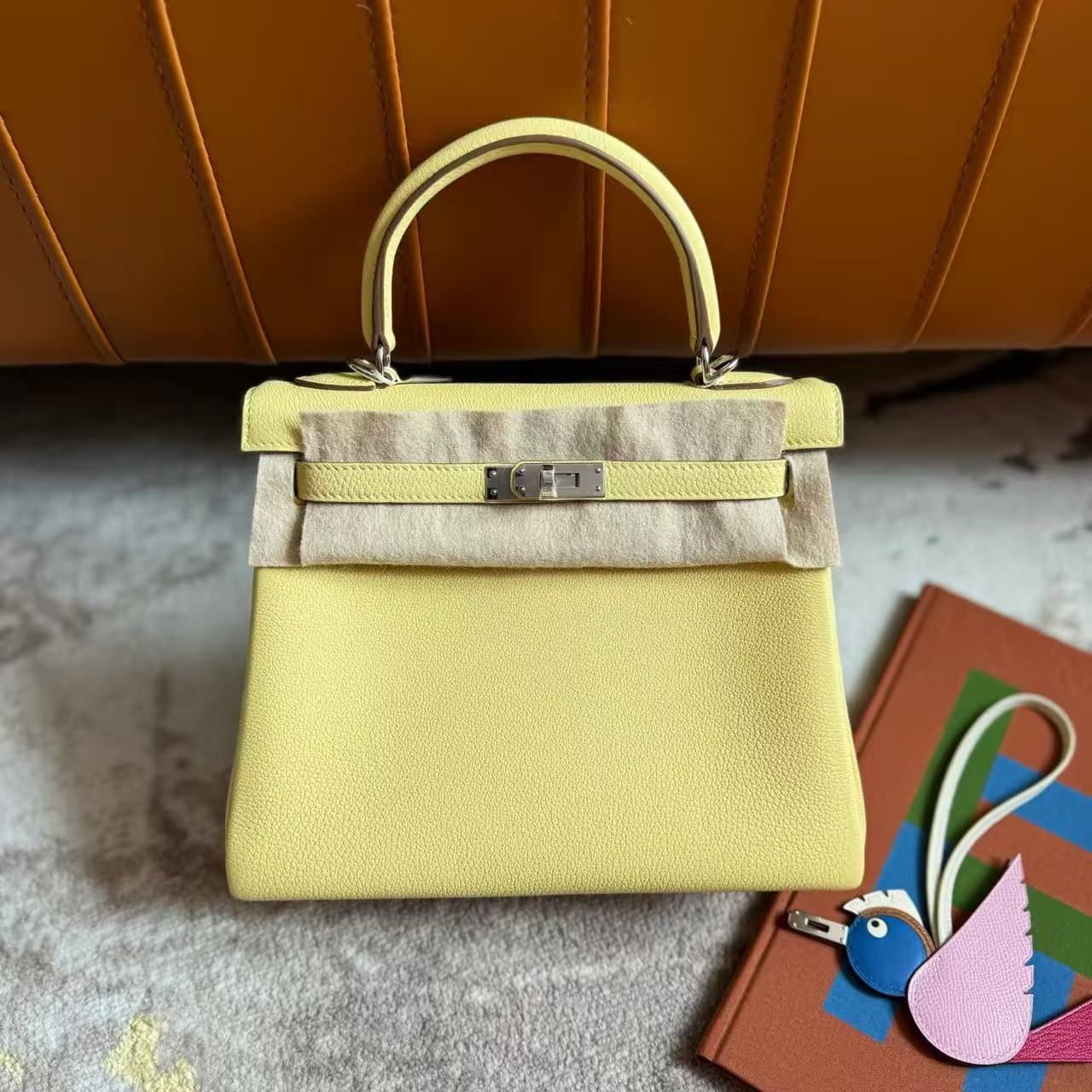 P036 Jaune Poussin 1Z EP Leather