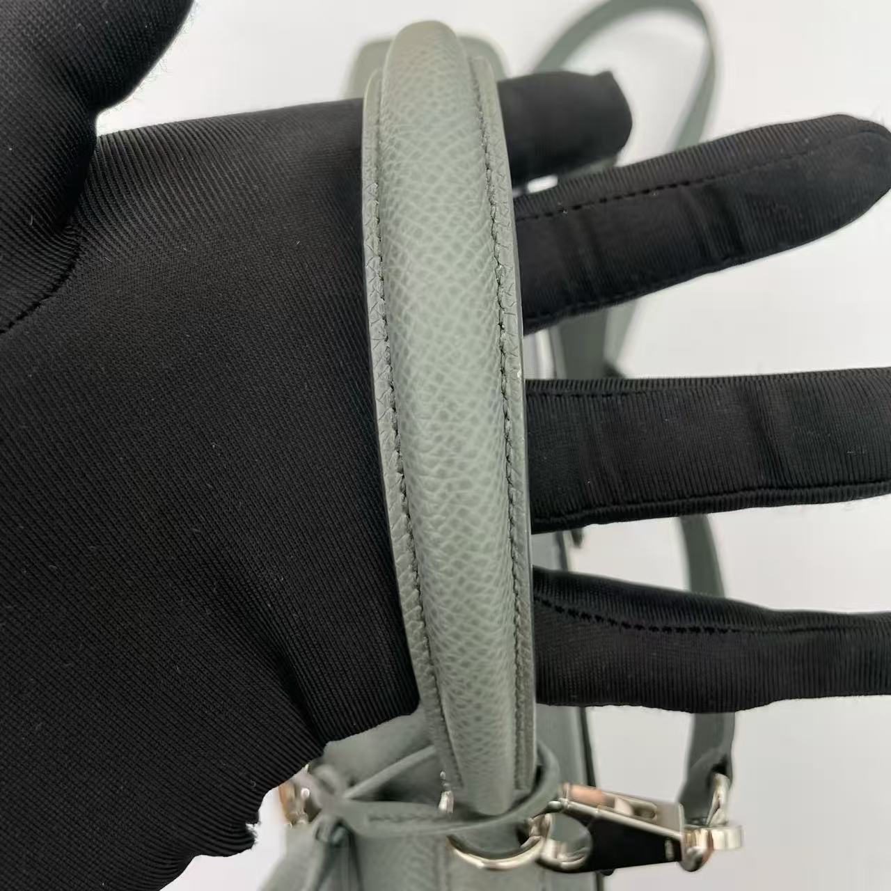 P039 Vert Amande 63 EP Leather