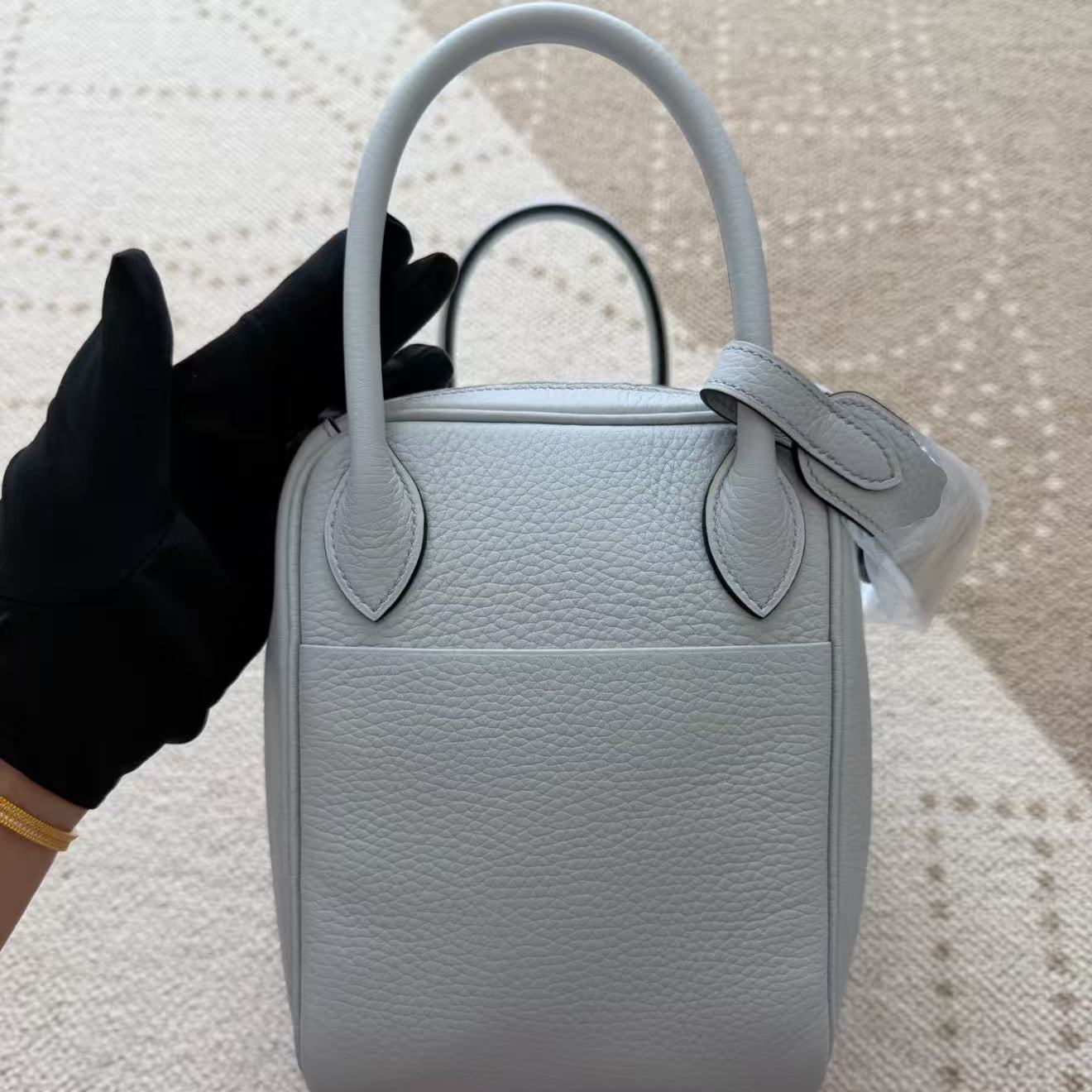 G040 Bleu Pale 08 Togo Leather