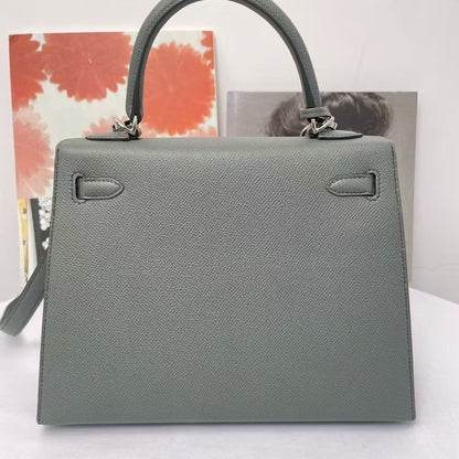 P039 Vert Amande 63 EP Leather