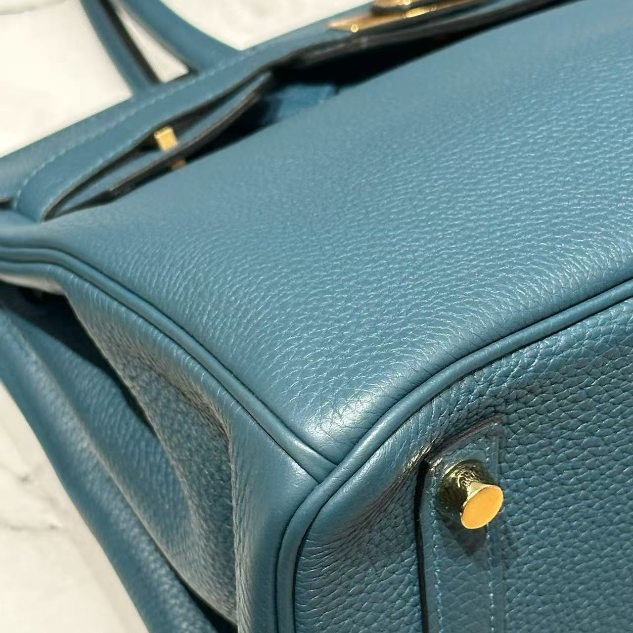 P049  Colvert 1P EP Leather
