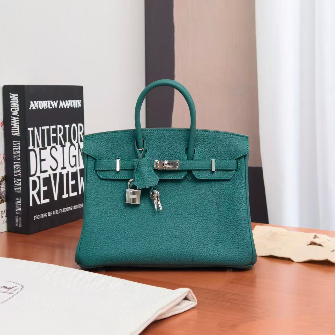 G031 Bleu Paon 7F Togo Leather