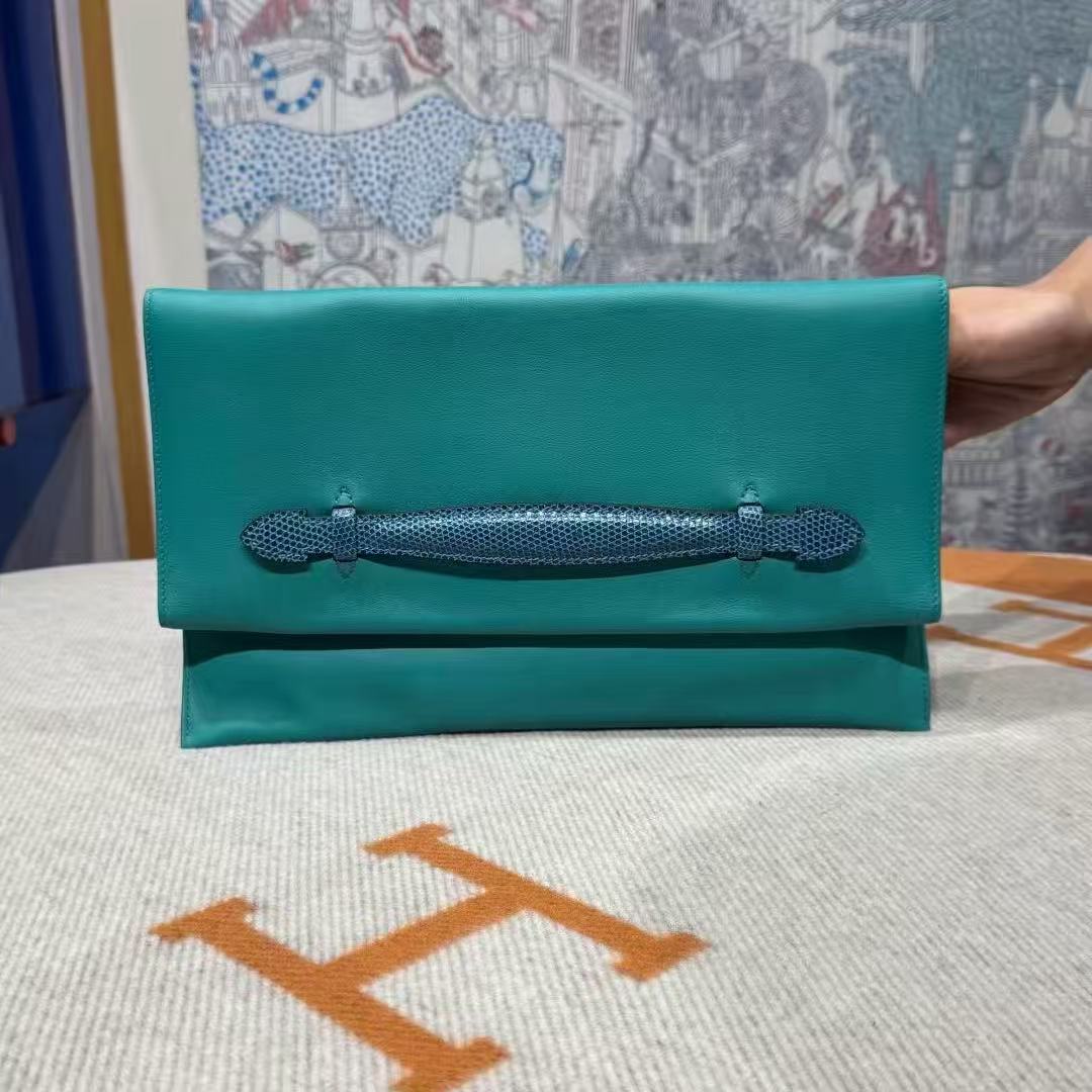 P052 Bleu Paon 7F EP Leather