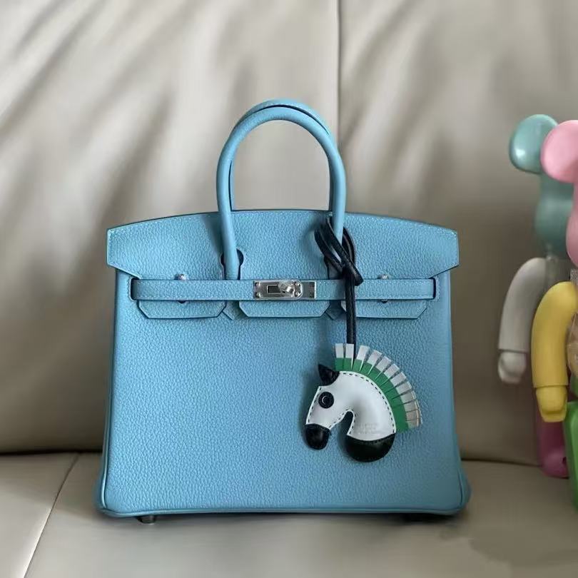 G036 Bleu du Nord P3 Togo Leather