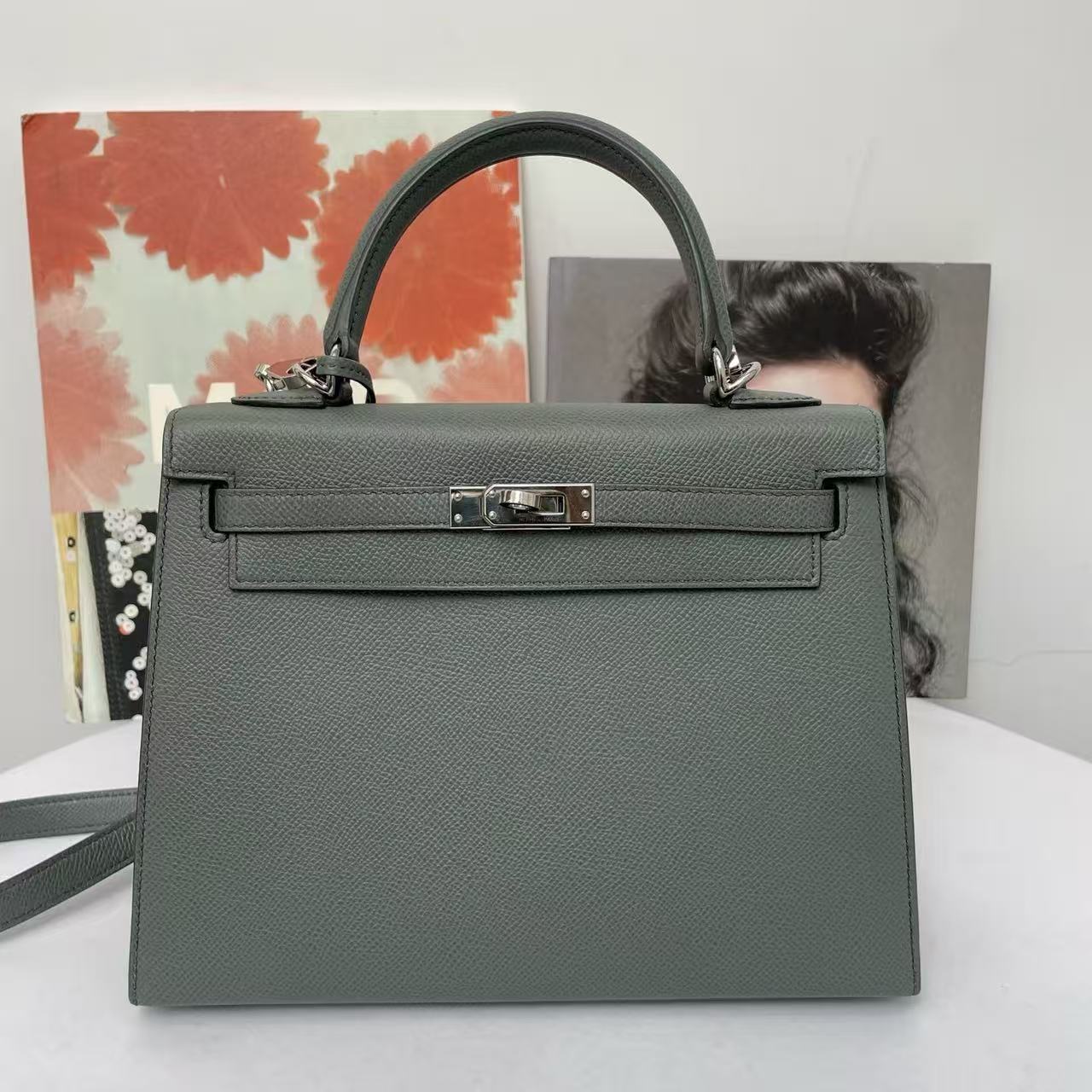 P039 Vert Amande 63 EP Leather