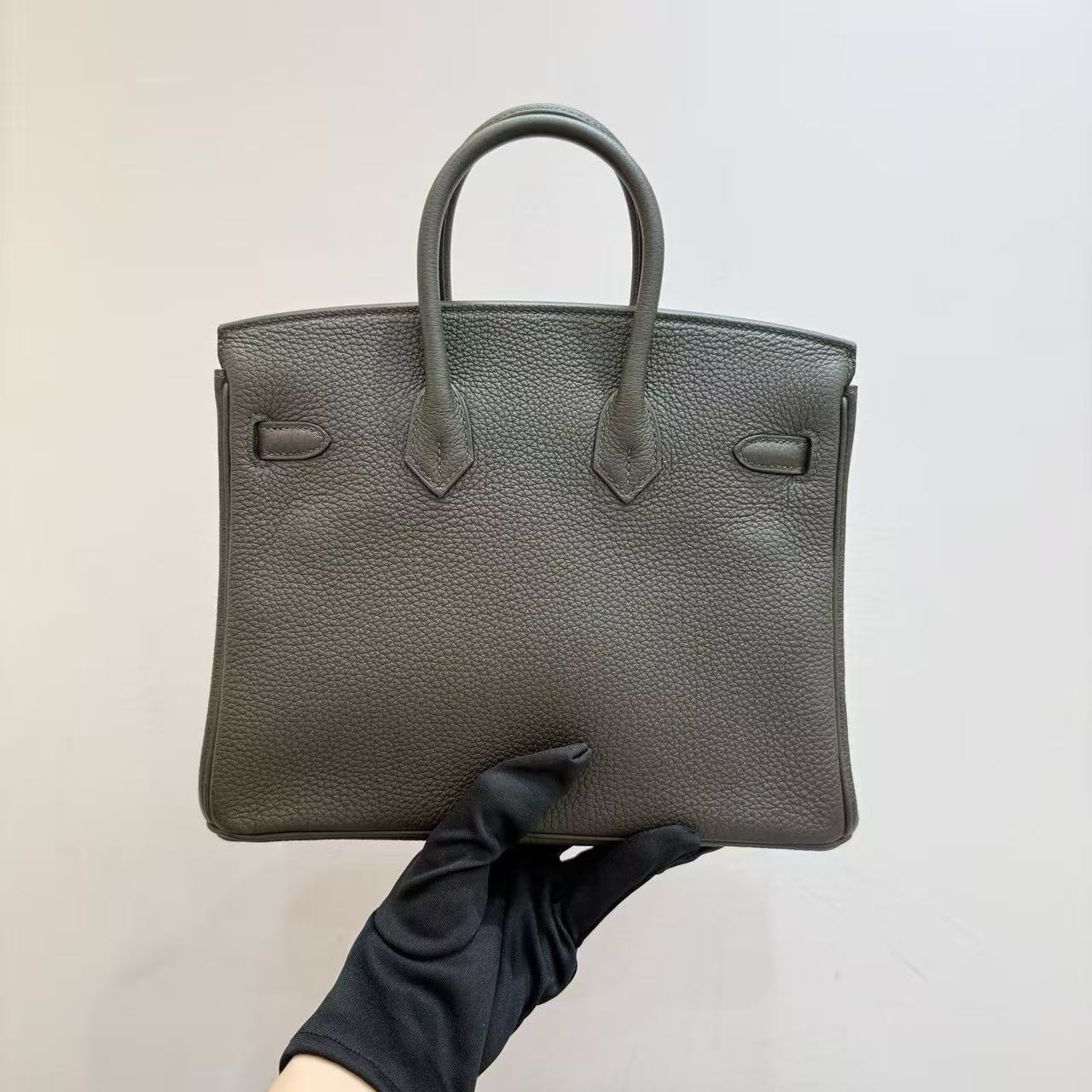 G046 Vert de Gris C6 Togo Leather