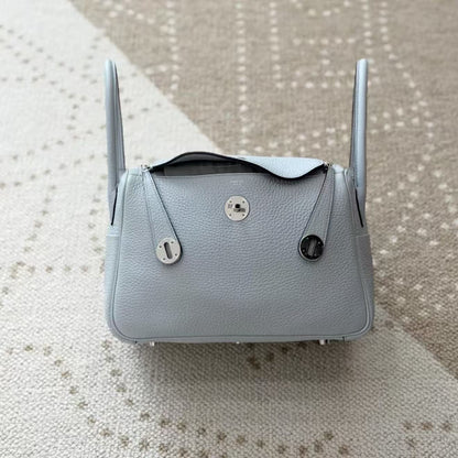 G040 Bleu Pale 08 Togo Leather