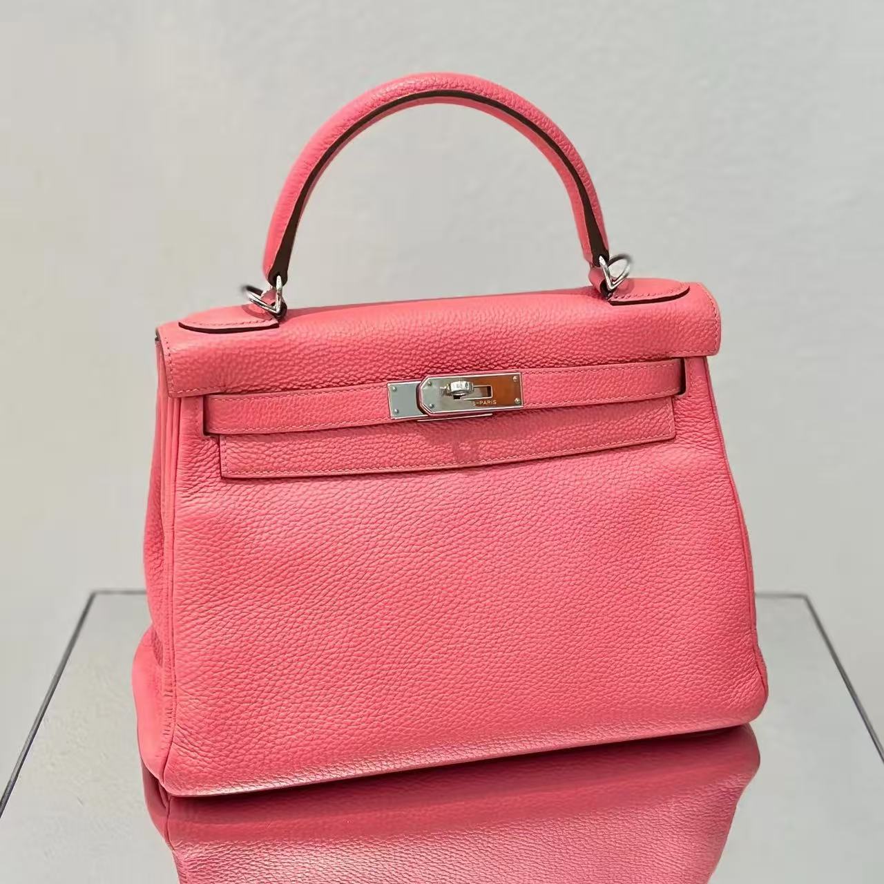 G018 Rose Azalee 8W Togo Leather